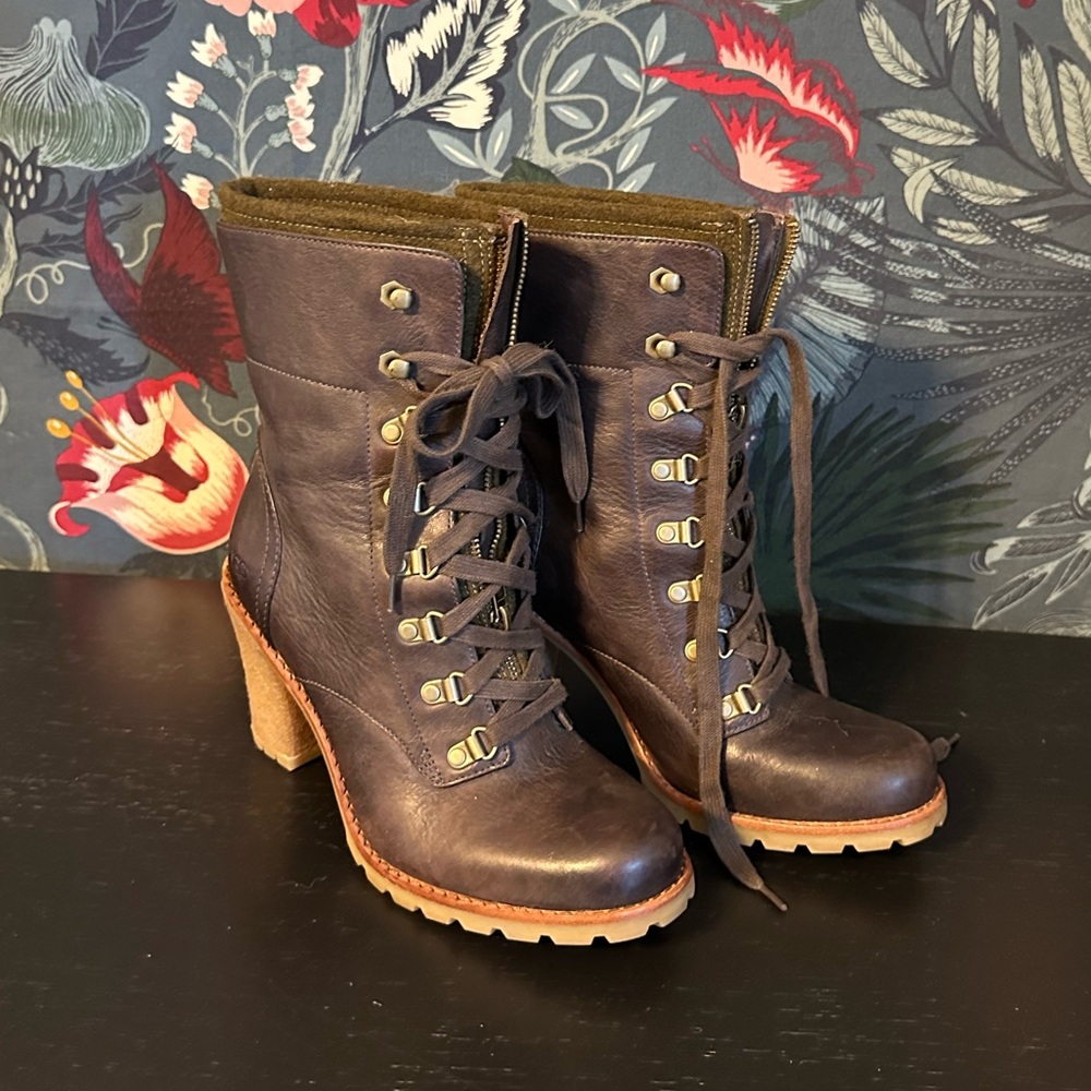 UGG  Brown Leather Olive Wool High Calf Boots 8.5